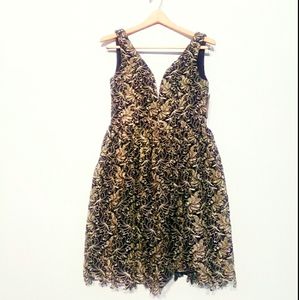ROMEO + JULIET COUTURE Black & Gold Lace Dress